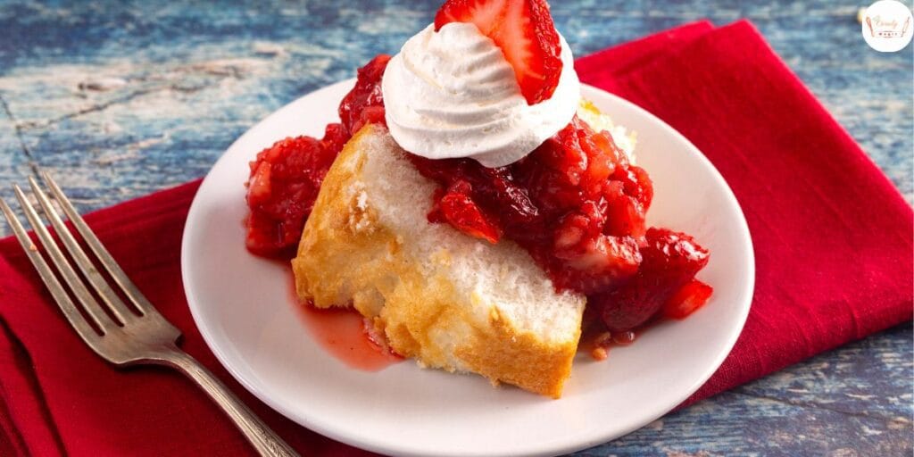 Strawberry Cheesecake Dump Cake Recipe (Easy & Delicious Dessert)