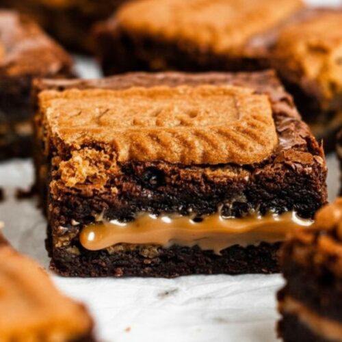 Close-up of gooey molten center in Biscoff brownies, showing fudgy texture